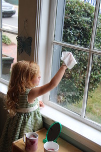 Zoë cleaning